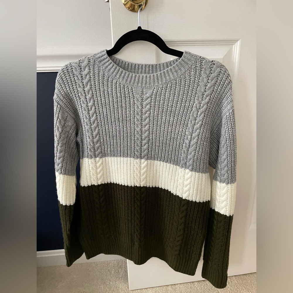 BUNDLE & SAVE - color block crew neck sweater